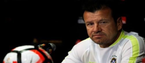 Dunga em entrevista coletiva nos Estados Unidos