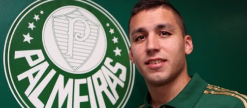 Flamengo pode anunciar zagueiro do Palmeiras em breve
