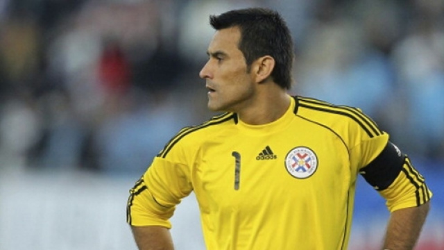 Il portiere del Paraguay, Justo Villar, autore di ottimi interventi nel finale di gara