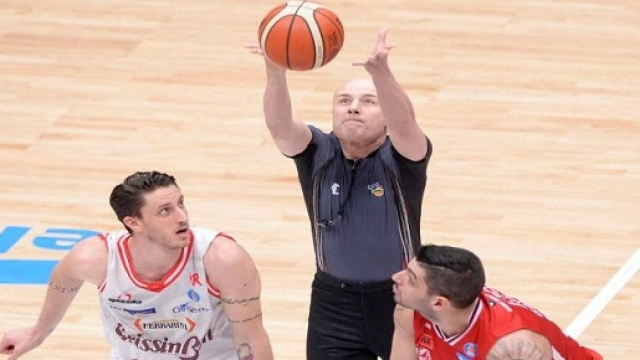 Olimpia Milano - Grissin Bon Reggio Emilia, ecco la palla a 2.