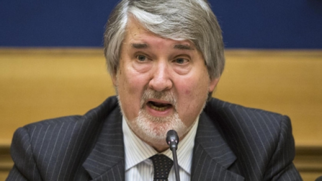Pensione anticipata, novit&agrave; al 6/6 da Poletti: Ok in legge di stabilit&agrave; se sostenibile