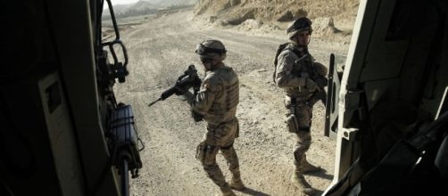 Alerta tras una parada. Se desciende de los vehiculos.