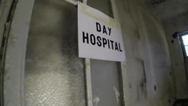 Ospedale Forlanini di Roma, da tempo abbandonato al degrado. (Foto: "Corriere.it)