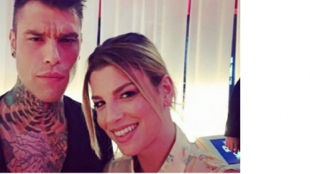 'Barcollo ma non mollo' sembrerebbe il motto di Fedez