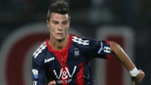 Lorenzo Crisetig, centrocampista del Bologna.