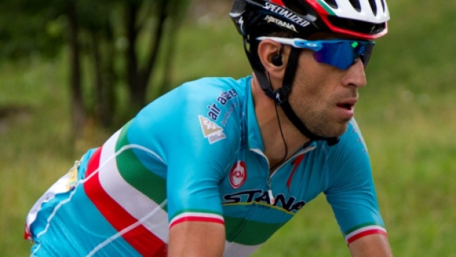 Vincenzo Nibali vicino al team Bahrain: una novit&agrave; che potrebbe cambiare anche il suo ingaggio
