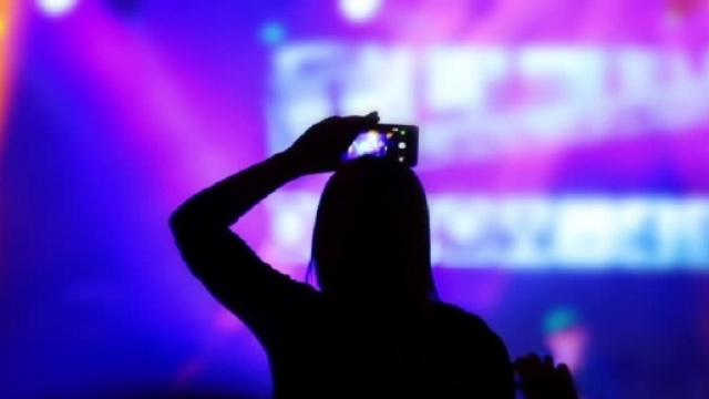 Apple, un brevetto impedir&agrave; di registrare video ai concerti ... - tomshw.it