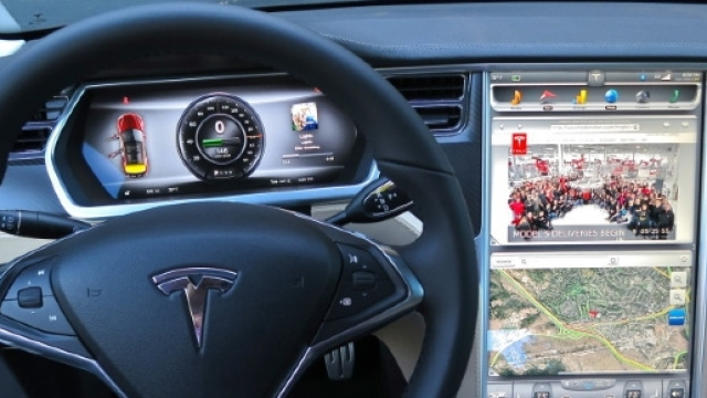 Tesla, primo incidente mortale con pilota automatico attivo ... - tomshw.it