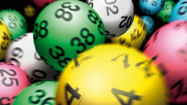 Estrazione SuperEnalotto e Lotto 12 luglio 2016.