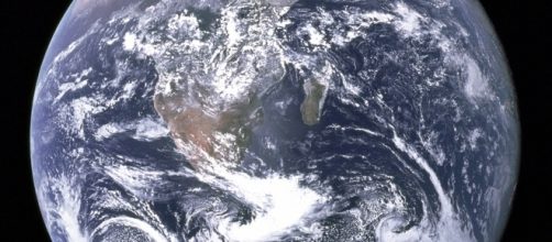 Blue marble from space. NASA/Apollo 17 crew, https://en.wikipedia.org/wiki/File:The_Earth_seen_from_Apollo_17.jpg