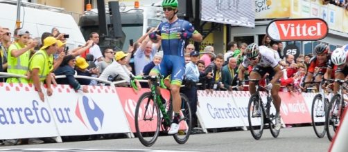El australiano Michael Matthews super&oacute; a Peter Sagan y logr&oacute; su primera victoria en el Tour de France