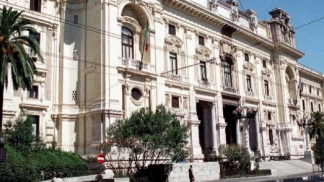 Ultime notizie scuola, marted&igrave; 12 luglio 2016: Gilda 'Non firmeremo contratto chiamata diretta'