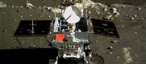 Chinese rover & lander beam back Portraits with China's Flag ... - universetoday.com