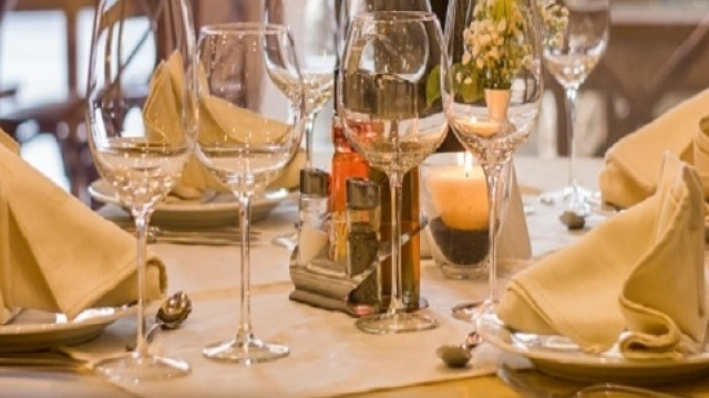 Ristorante nudista a Milano (Italia)