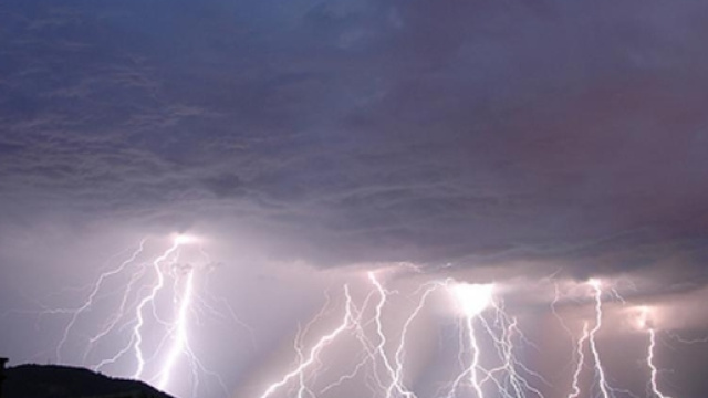 E' l'ora dei temporali nella penisola dopo tanta calura