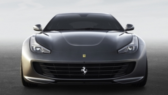 Ferrari GTC4 Lusso: nata per stupire
