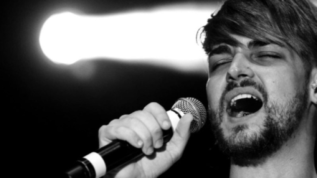 Valerio Scanu contro le major della musica italiana.