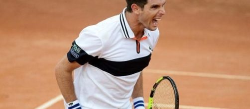 El azule&ntilde;o Federico Delbonis super&oacute; al italiano Andreas Seppi en el primer punto de la serie de cuartos de final de Copa Davis