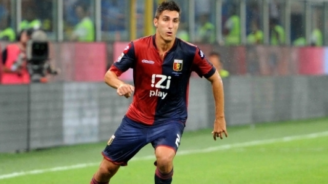 Mario Sampirisi esterno cresciuto nel Genoa.
