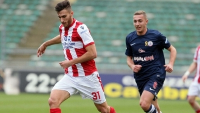 Mario Sampirisi nuovo calciatore del Crotone.