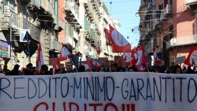 Reddito minimo: la Camera approva il DDL sul contrasto alla povert&agrave;.