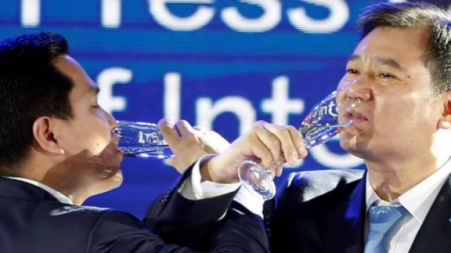 Nella foto i proprietari dell'Inter