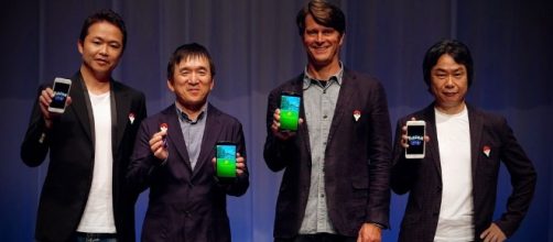 Up close with Nintendo's Pok&eacute;mon Go Plus wearable | The Verge - theverge.com