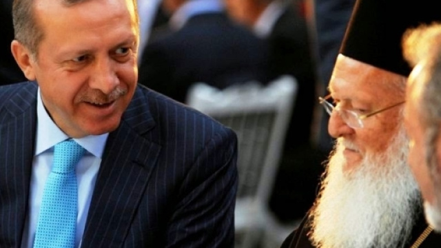 Il Presidente turco Erdogan durante una cerimonia ufficiale.