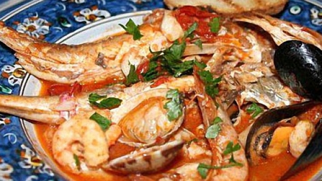 Per preparare "Sa cassola a sa casteddaia" &egrave; fondamentale acquistare del pesce freschissimo.