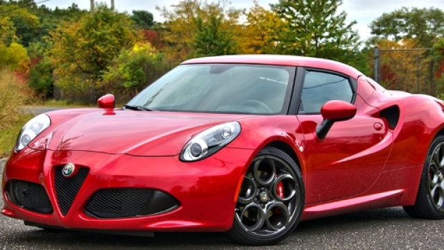 Alfa Romeo 4C: addio alle vendite negli Usa nel 2017?