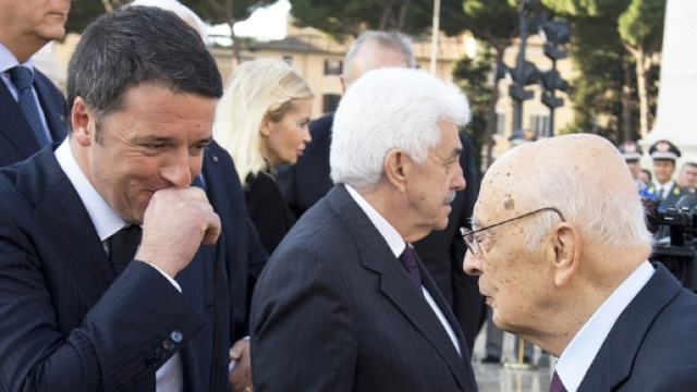 Il premier Matteo Renzi con l'ex Capo dello Stato, Giorgio Napolitano