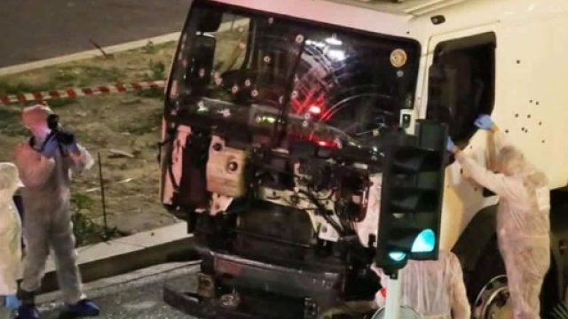 La testata francese Lib&eacute;ration svela le bugie su Nizza del governo francese