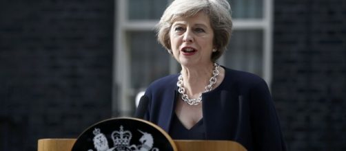 Theresa May, Primer Ministra brit&aacute;nica, cumple el mandato del voto ciudadano #Brexit