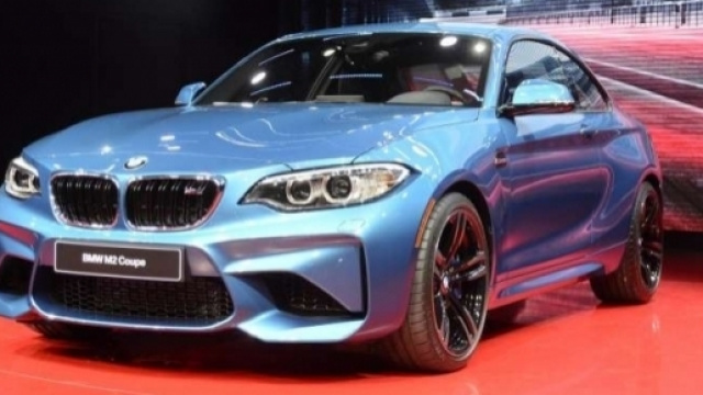 Bmw M2: sportivit&agrave; sia in strada che in pista