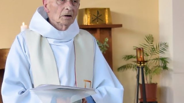 Padre Jacques Hamel, il sacerdote sgozzato a Rouen da due terroristi.
