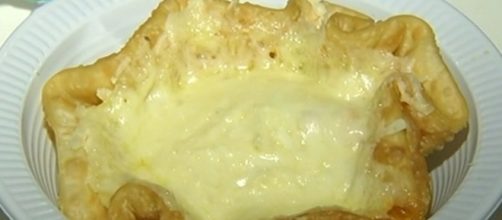 Veja como preparar o 'Carib&oacute;', pastel que &eacute; sucesso em Itumbiara