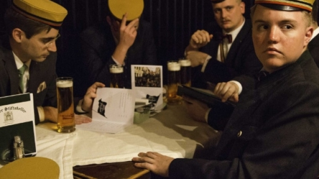 Un servizio di "Gli occhi della guerra" ci porta alla scoperta delle Confraternite anti-migranti austriache.