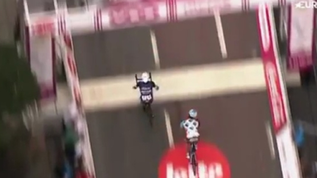 La netta vittoria di Matteo Trentin
