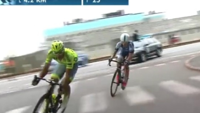 Daniele Bennati all'attacco con Mads Wurtz Schmidt