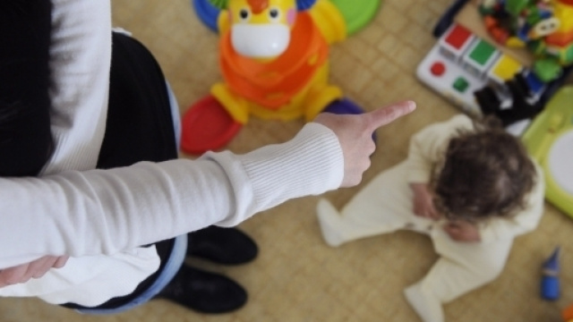 Maltrattamenti verso bambini in un asilo nido di Milano.