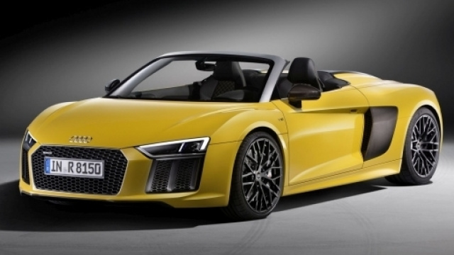 Nuova Audi R8 Spyder, giunta alla seconda generazione.