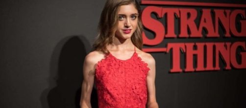 Internautas acreditam que Natalia Dyer est&aacute; com anorexia e est&atilde;o preocupados com a sa&uacute;de da atriz