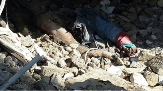 Uno degli ospedali siriani bombardati: tra le macerie, le vittime