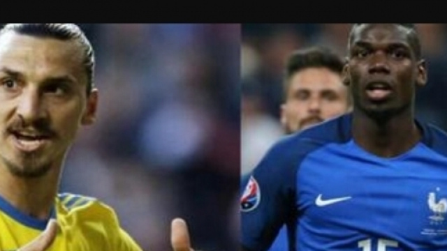 Zlatan Ibrahimović e Paul Pogba con la divisa delle rispettive nazionali.