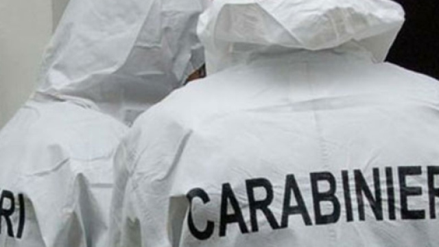 Orrore a Misterbianco, donna di 55 anni sgozzata in casa