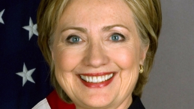 Hillary Clinton interrogata dall'FBI.