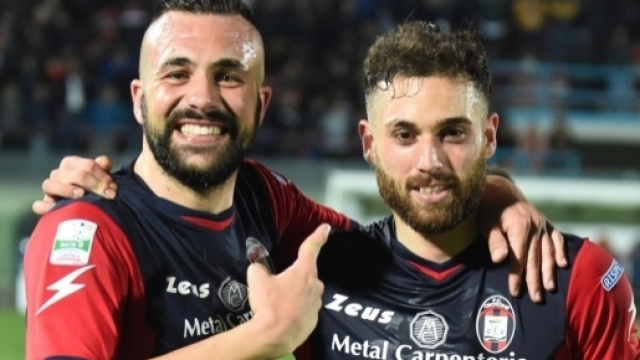 I calciatori del Crotone, Bruno Martella e Giuseppe Zampano.