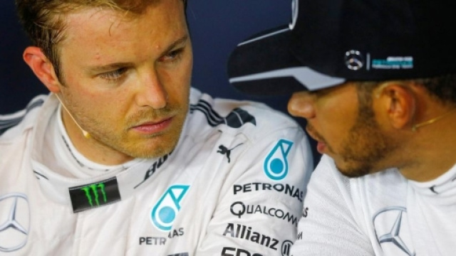 Hamilton non vuole i giochi di scuderia.