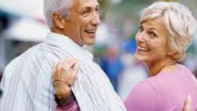 Negli uomini anziani la produzione di testosterone cala, cos&igrave; come la libido. Un gel cutaneo al testosterone pu&ograve; risolvere il problema.