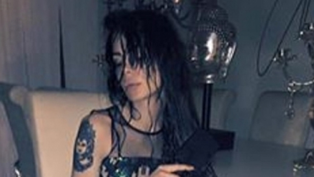 Nina Moric, nuova stoccata a Fabrizio Corona